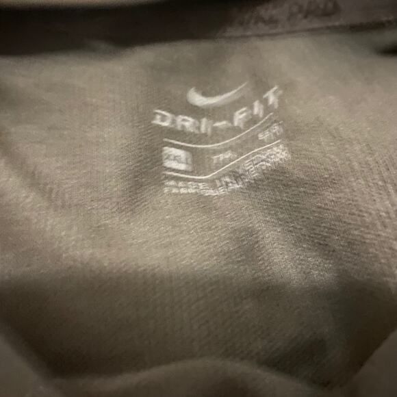 Nike Galaxy/Stars Crop Top Slim Fit‎ Women's XXL - Picture 4 of 4